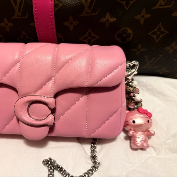 Coach Quilted mini tabby in candy pink - Picture 15 of 16